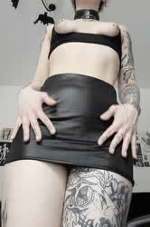 Hi to the same 4 guys who see me stripping half naked 🖤 : video clip