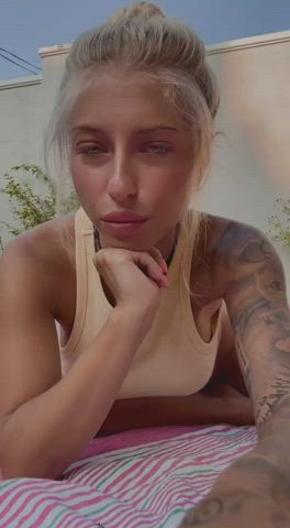 Rooftop, Sun and Tits - a secret formula for an amazing day ☀️ : video clip