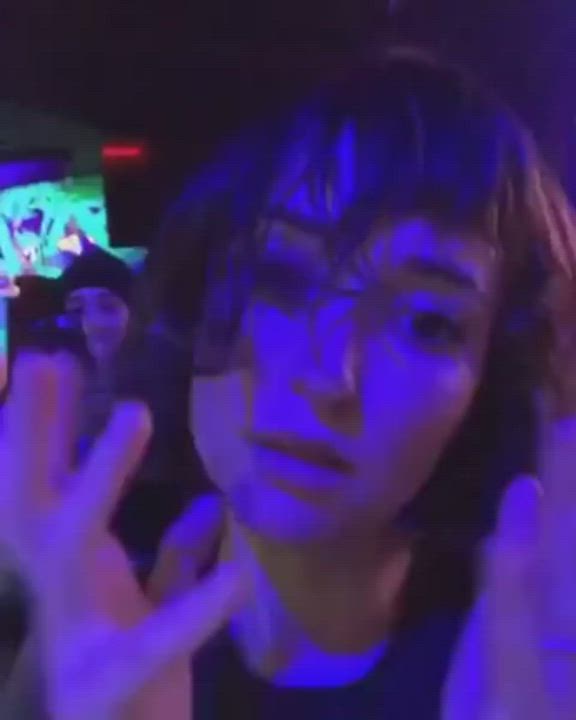 Milana Vayntrub wants a kiss... : video clip
