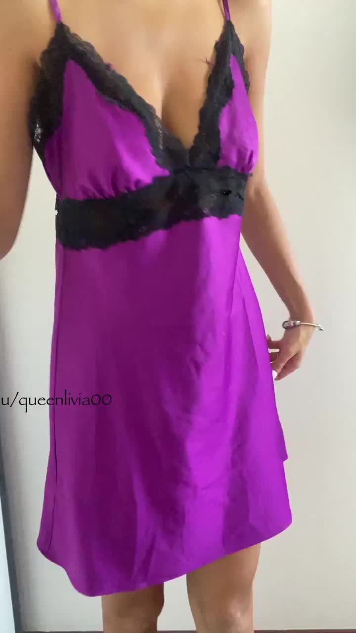 Am I sexy with this on? : video clip