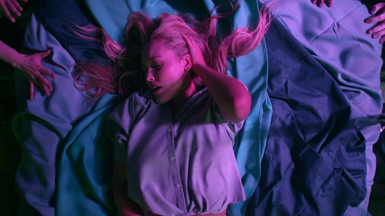 Amanda Jones : video clip