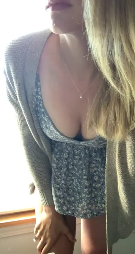 I’m crushing my Monday. Are you crushing on me? : video clip