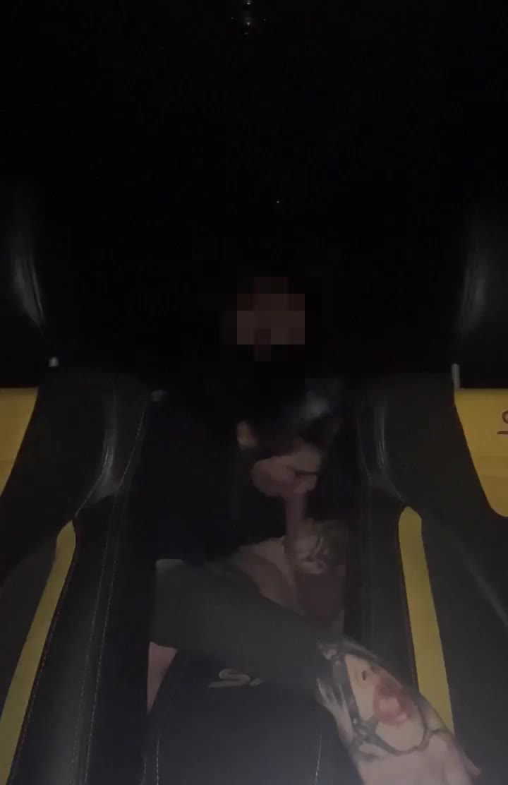 This fan won but his wife was home 😅 back seats it is then : video clip