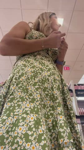 The store was super crowded but I still insisted on showing off my holes for you :) [GIF] : video clip