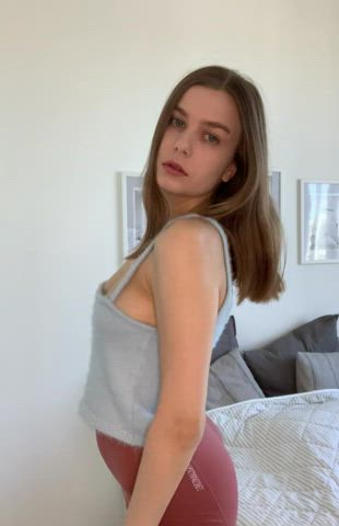 I want your cum dripping out my pussy and a load all over my body : video clip