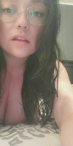 I would love if you would invite me over : video clip