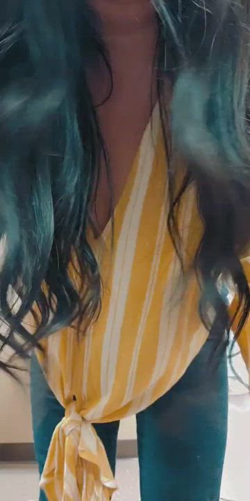 Who wants a nibble (F)32 : video clip