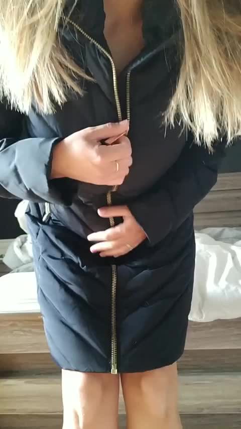 Too old for Leo DiCaprio, fertile enough for you. : video clip