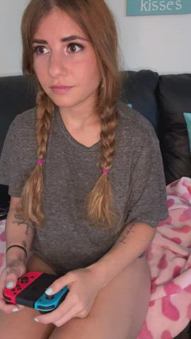 Home alone and a little too horny 🙈💕 : video clip
