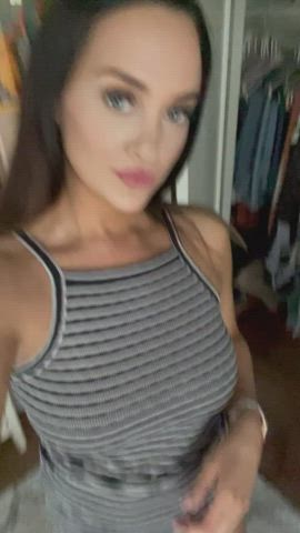 I don’t wear underwear so you have easy access under my dress : video clip