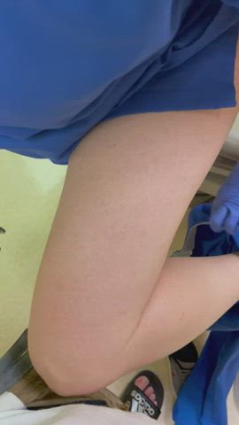 Nurse Dixie just welcoming her new patient : video clip