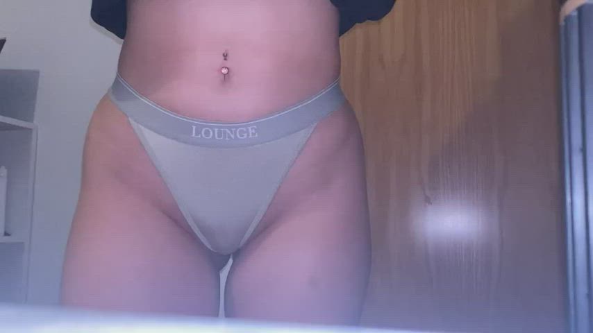 Got Ass that Jiggle like Jello.. : video clip