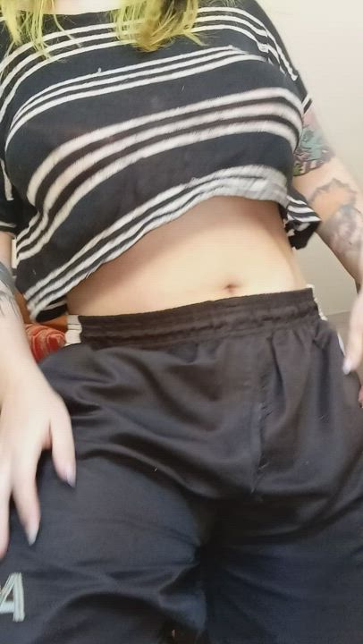 can my bouncy and jiggly boobs give you a boner?? : video clip