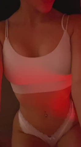 who cums on my face tonight?👅​😇​ : video clip
