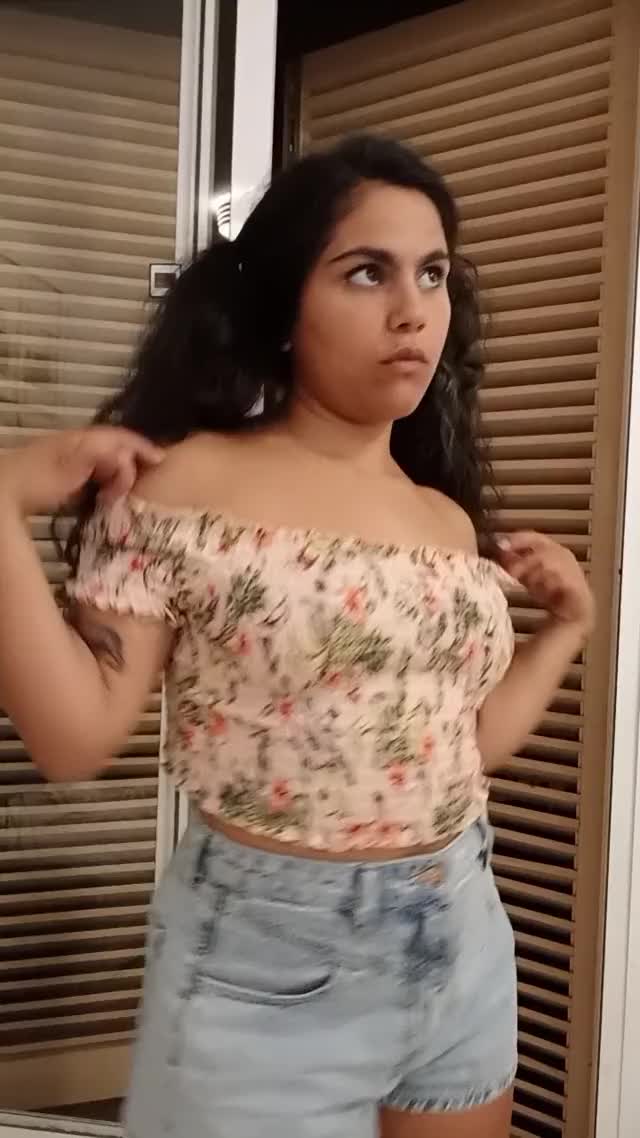 Making them bounce for you : video clip