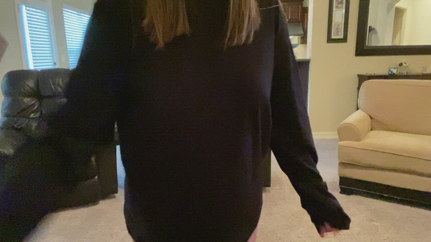 32DD's dropping in for you today : video clip