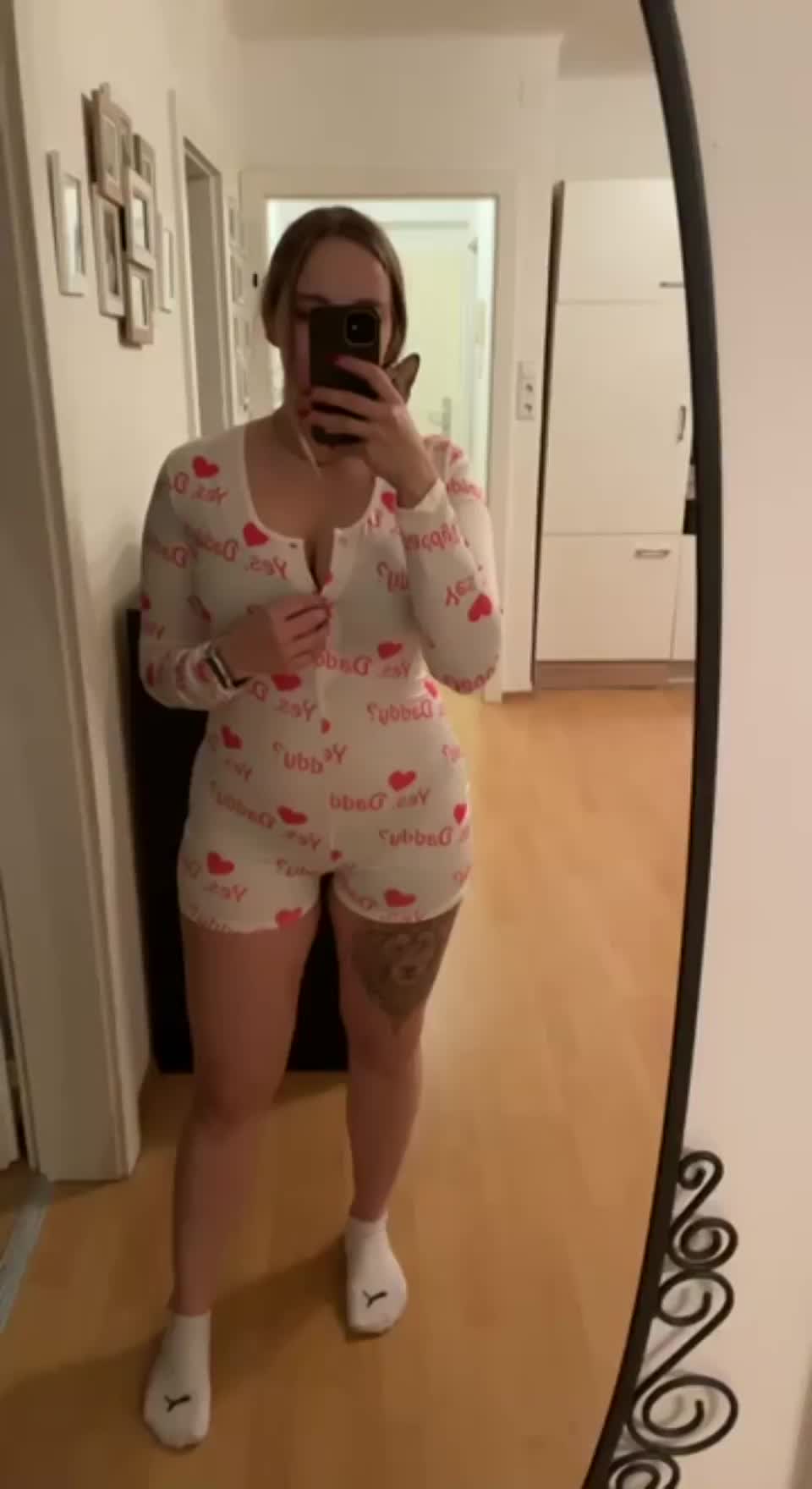 My boobs deserve attention : video clip
