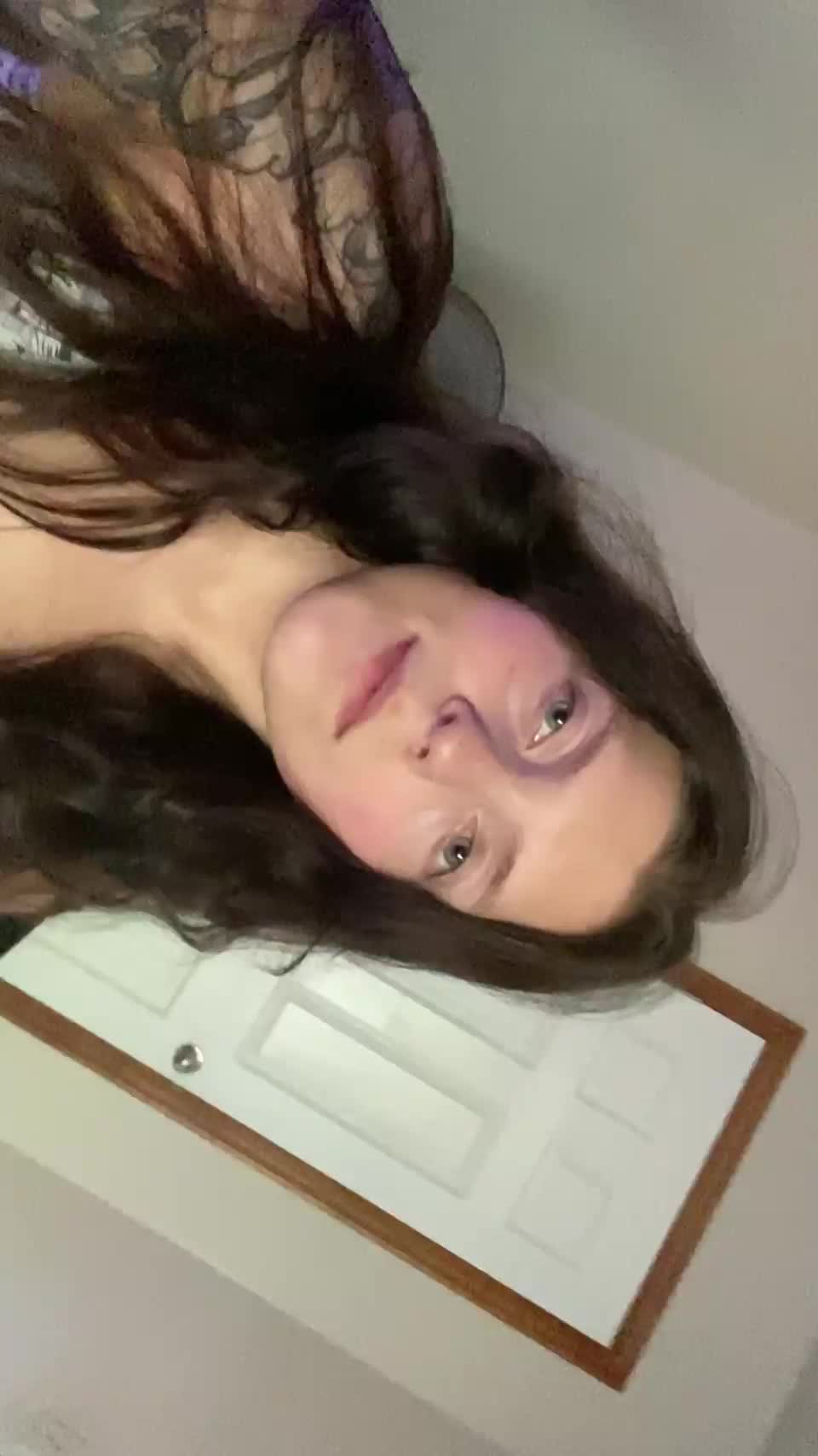 Anyone like to eat pussy purely for their own enjoyment? : video clip