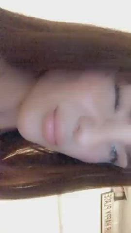 anyone know the name of this blue eyed teen? : video clip