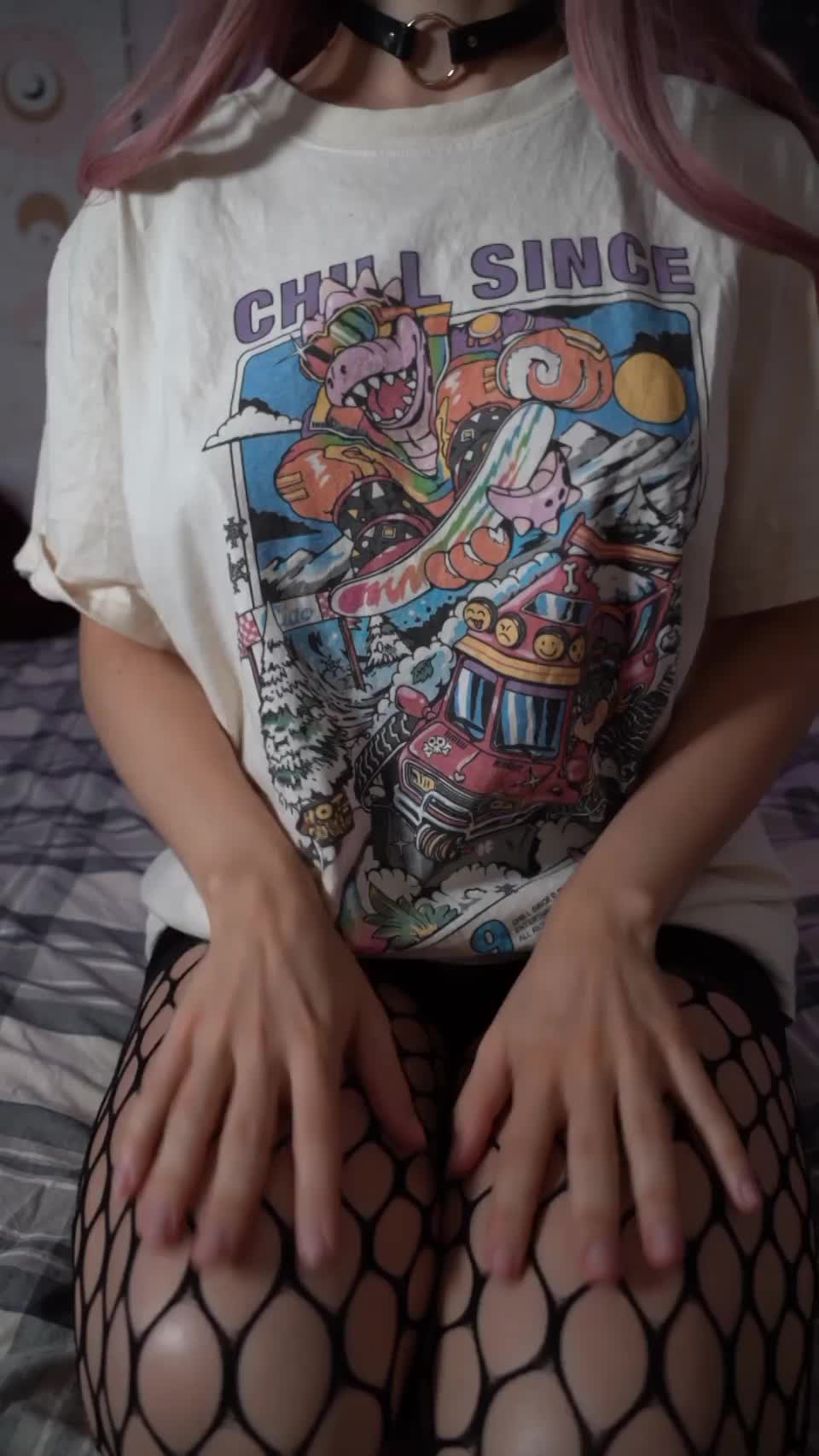 My natural D cups shouldn't be hidden ;) : video clip