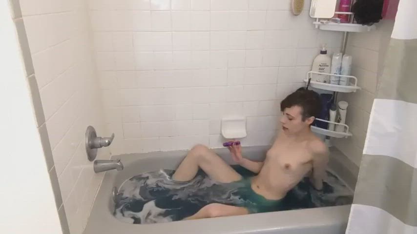 I still bring toys with me at bath time : video clip