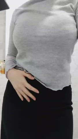 Stop spying on me while I undress. : video clip