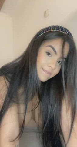 Cant stop showing off my body : video clip