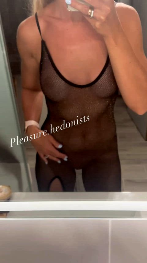 Dared to wear this to dinner : video clip