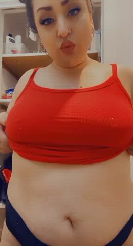 Gotta love a thicc woman💘 : video clip