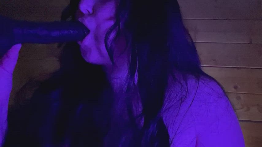 I love things in my mouth, I just wish it was the real thing : video clip