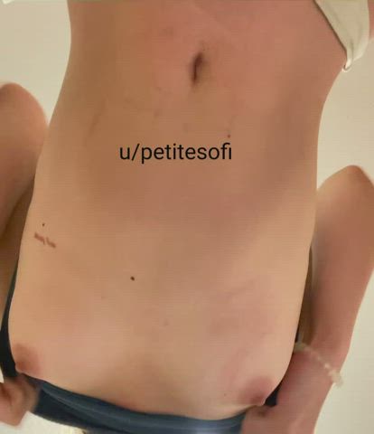 I think my tummy looks cute : video clip