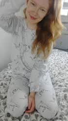 Someone woke up craving a creampie... I'm not telling you who but hint: she's a redhead : video clip