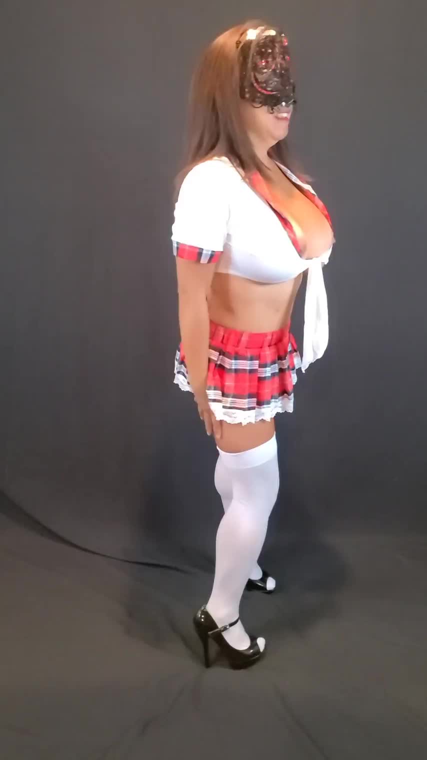 I'm your naughty schoolgirl : video clip