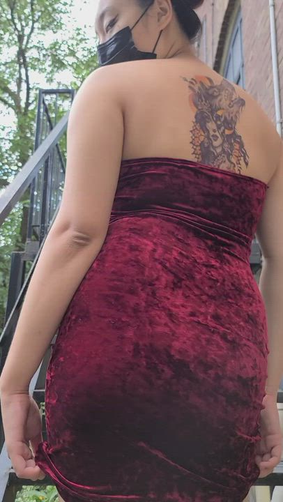 A sexy upskirt : video clip