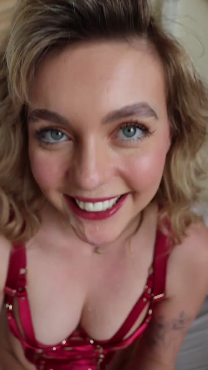 Cum looks good on me wish I could wear it daily : video clip