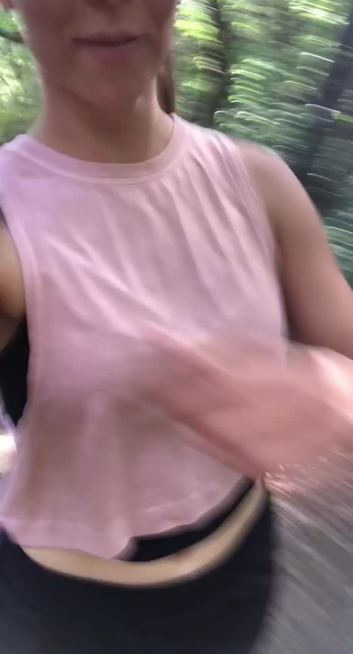 Just the teeniest dose of voyeurism on today’s run. : video clip