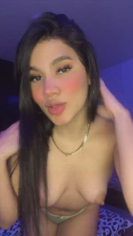 My tits are softer than a pillow : video clip