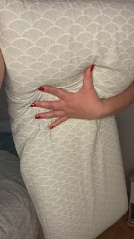 Kinda insecure about my chubby body... Am I still fuckable? : video clip