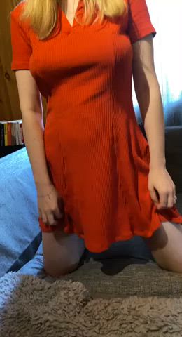 Giving guys boners gets me so horny. : video clip