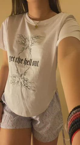 Taking my pants off like a good girl : video clip