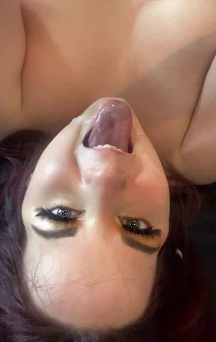 Can I taste your cum? : video clip