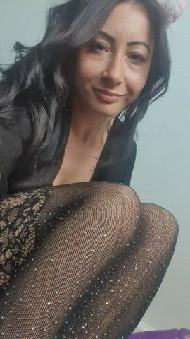 Shes so tight can you help me? : video clip