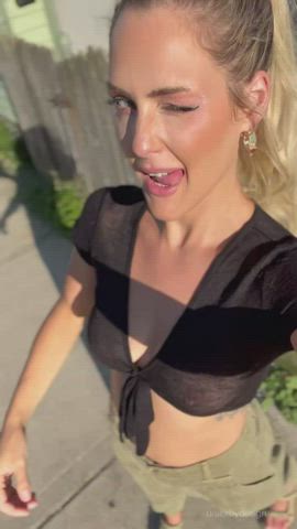 everyone was so nice to me today 😋 [GIF] : video clip
