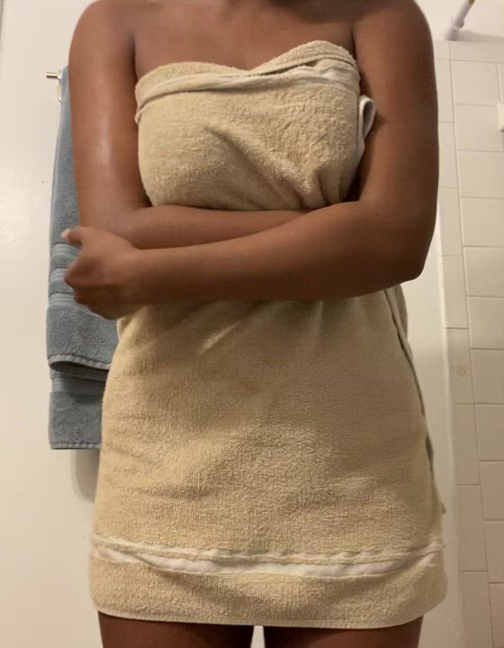 would you cum on my wet body? : video clip