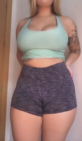 I need a spotter for my squats, can I use your face? : video clip