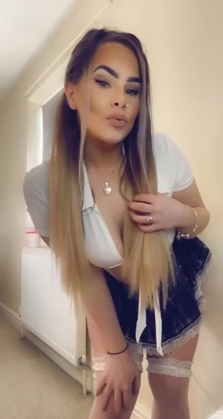 I'd love to be your fuck toy.. : video clip