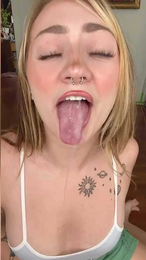 let me drool this on ur cock : video clip