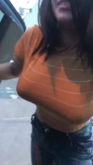 Flashing In Public : video clip