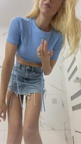 Help me take off my clothes, check my profile to see more 😇 : video clip