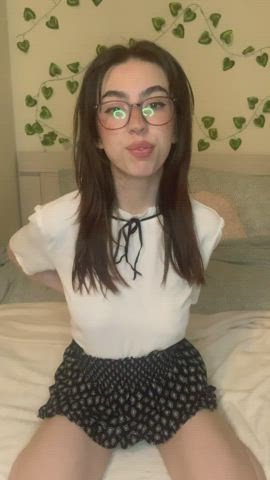 Hi to the 327 horny guys who are online right now : video clip